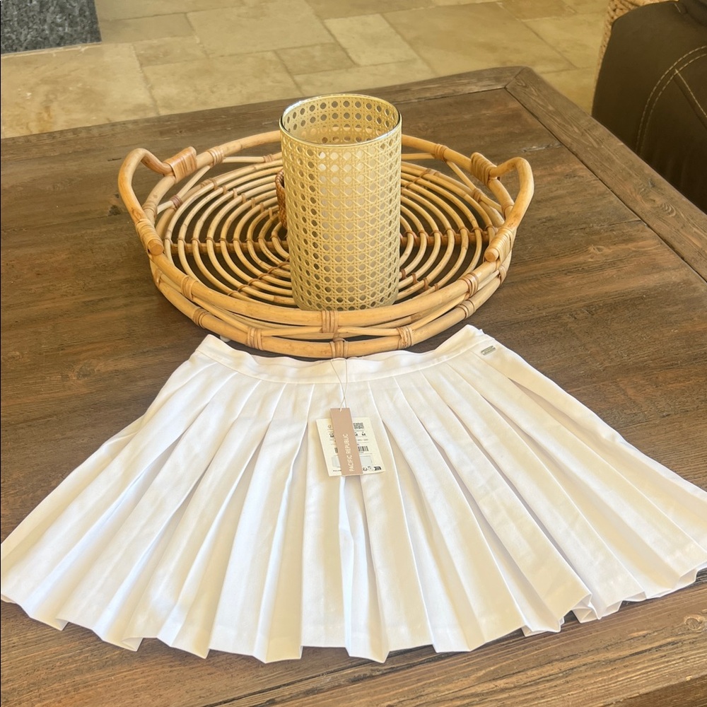 Chic White Pleated Mini tennis Skirt nwt